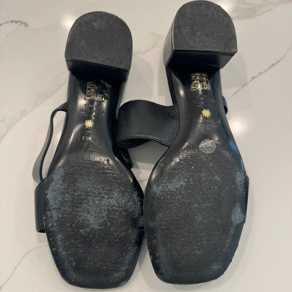 Stuart Weitzman - Picture 3 of 7